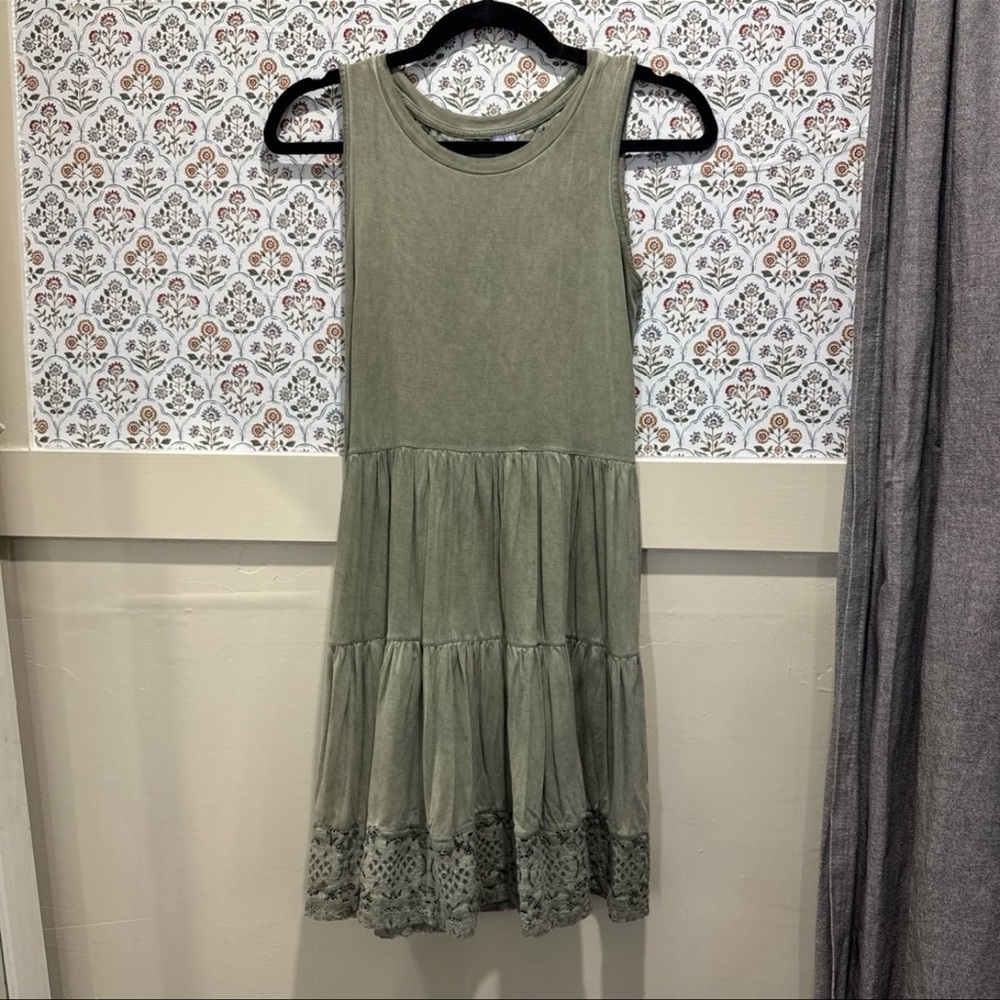 Olive Green Sleeveless Dress with Lace Hem